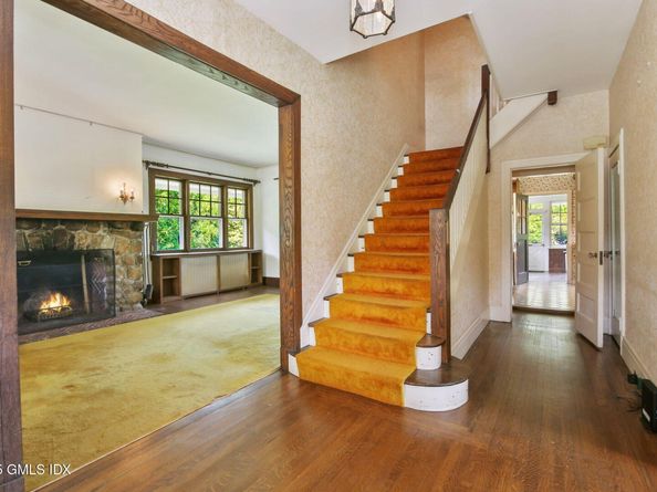 21 Keofferam Road, Old Greenwich CT 06870