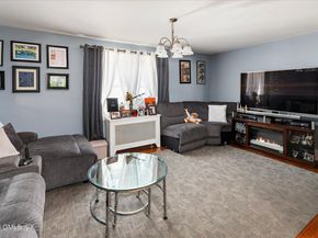 67 W View Street, Greenwich CT 06830