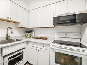 1535 E Putnam Avenue 304, Old Greenwich CT 06870