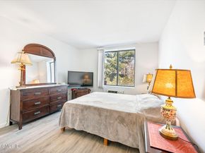 1535 E Putnam Avenue 304, Old Greenwich CT 06870