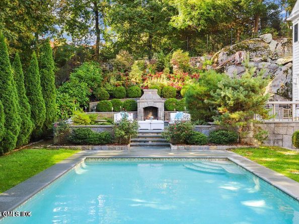 26 Round Hill Road, Greenwich CT 06831