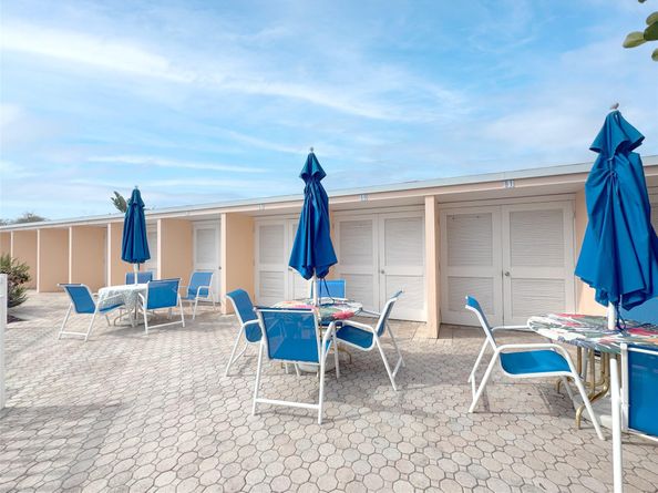 2190 NE 68th St 512, Fort Lauderdale FL 33308