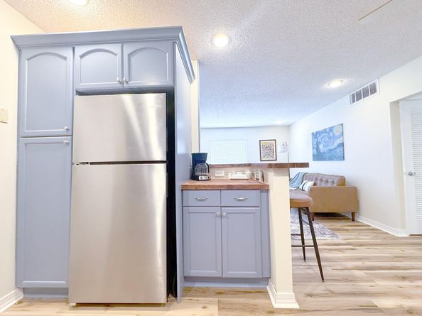 2190 NE 68th St 512, Fort Lauderdale FL 33308