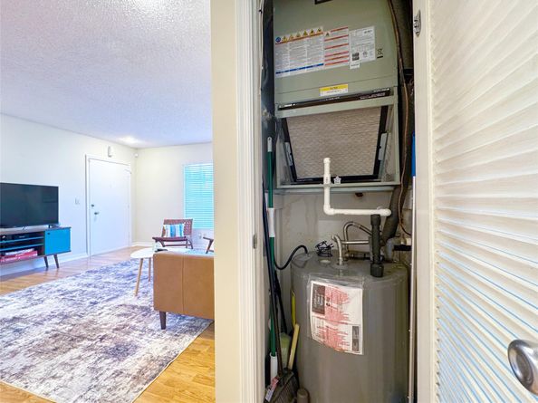 2190 NE 68th St 512, Fort Lauderdale FL 33308