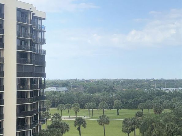 2425 Presidential Way 705, West Palm Beach FL 33401