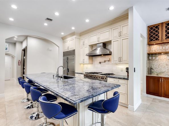9 Fiesta Way, Fort Lauderdale FL 33301