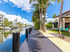 9 Fiesta Way, Fort Lauderdale FL 33301
