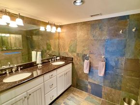 102 Half Moon Circle F2, Hypoluxo FL 33462