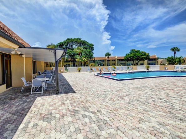 2320 SW 22nd Avenue 211, Delray Beach FL 33445