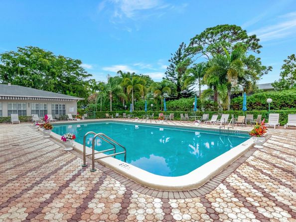 2320 SW 22nd Avenue 211, Delray Beach FL 33445