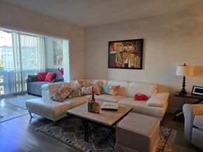 4001 Hillcrest Drive 715, Hollywood FL 33021