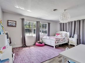 1325 Middle River Dr, Fort Lauderdale FL 33304