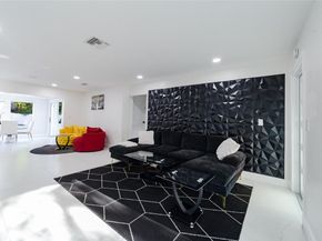 131 NW 72nd Way, Hollywood FL 33024