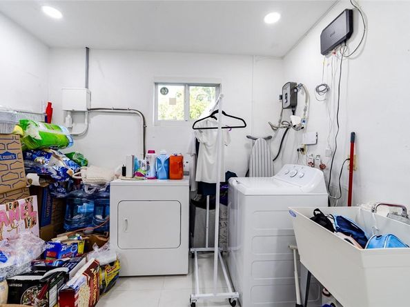 131 NW 72nd Way, Hollywood FL 33024