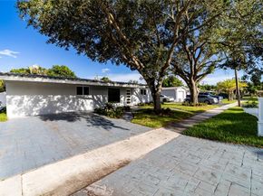 131 NW 72nd Way, Hollywood FL 33024