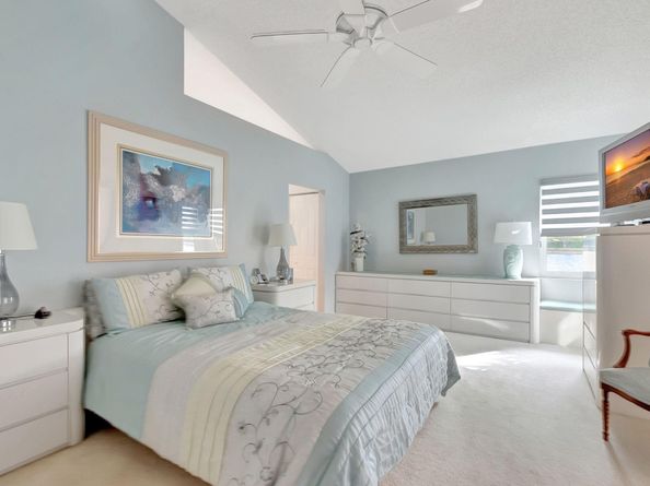 8224 Cassia Dr, Boynton Beach FL 33472