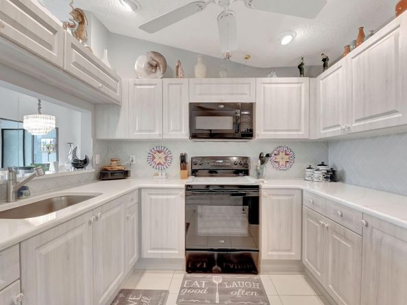 8224 Cassia Dr, Boynton Beach FL 33472
