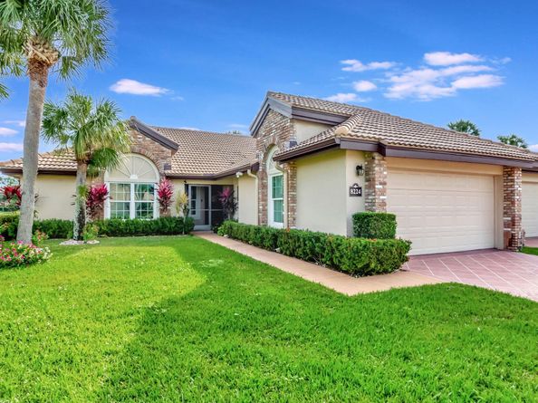 8224 Cassia Dr, Boynton Beach FL 33472