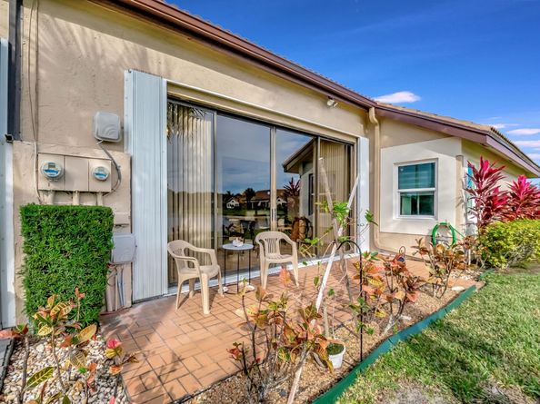8224 Cassia Dr, Boynton Beach FL 33472