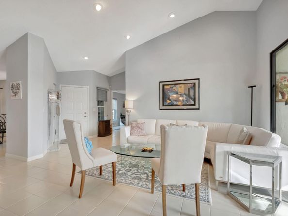 8224 Cassia Dr, Boynton Beach FL 33472