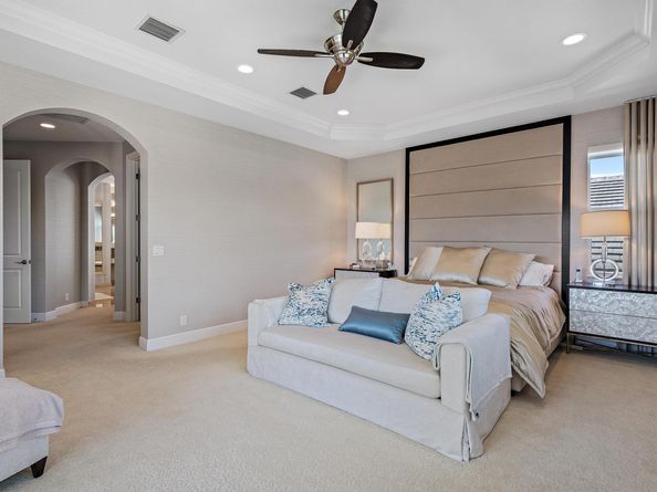 1727 W Hemingway Drive, Juno Beach FL 33408