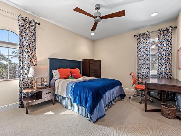 1727 W Hemingway Drive, Juno Beach FL 33408