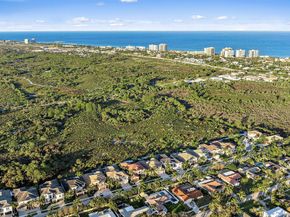 1727 W Hemingway Drive, Juno Beach FL 33408