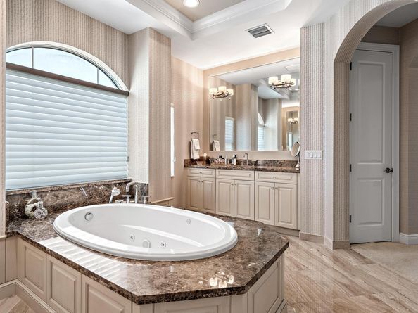 1727 W Hemingway Drive, Juno Beach FL 33408