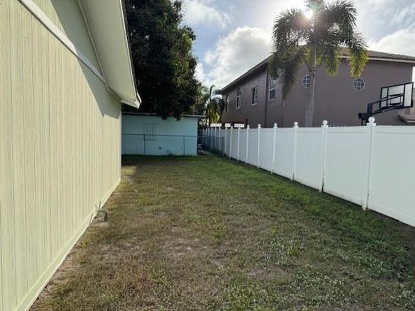 418 NE 4th St, Pompano Beach FL 33060