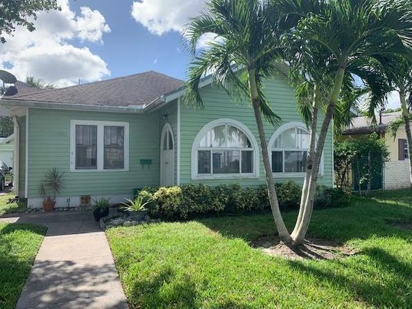 418 NE 4th St, Pompano Beach FL 33060