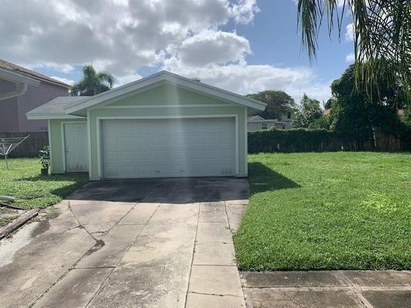 418 NE 4th St, Pompano Beach FL 33060
