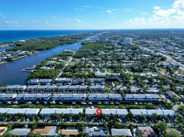 662 Mariners Way, Boynton Beach FL 33435