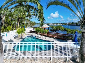 662 Mariners Way, Boynton Beach FL 33435
