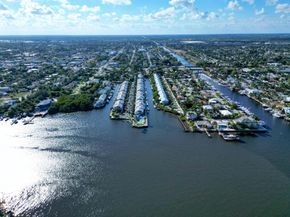 662 Mariners Way, Boynton Beach FL 33435