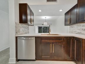 6181 Balboa Circle 303, Boca Raton FL 33433