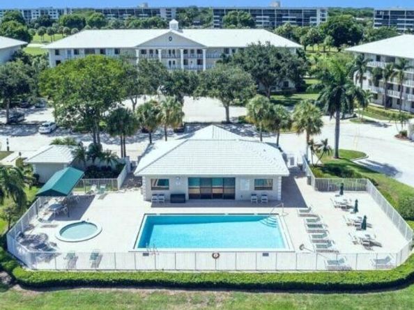 6181 Balboa Circle 303, Boca Raton FL 33433