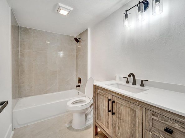 6181 Balboa Circle 303, Boca Raton FL 33433