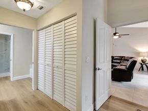 9720 Malvern Dr, Tamarac FL 33321