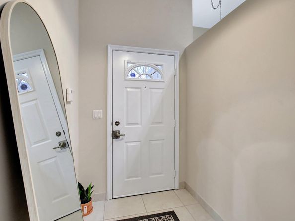 9720 Malvern Dr, Tamarac FL 33321