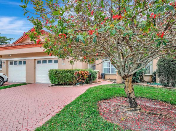 9720 Malvern Dr, Tamarac FL 33321