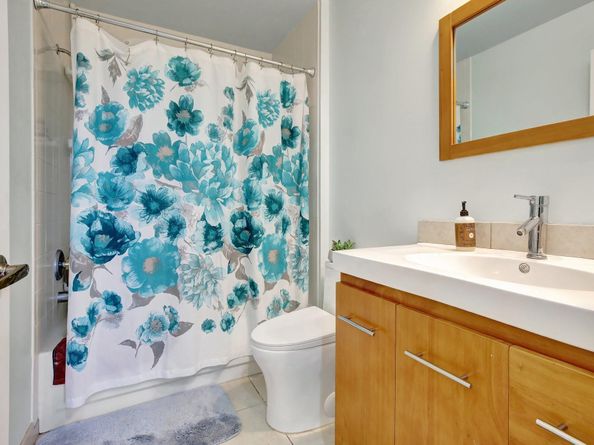 9720 Malvern Dr, Tamarac FL 33321