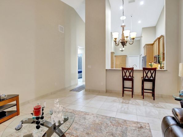 9720 Malvern Dr, Tamarac FL 33321