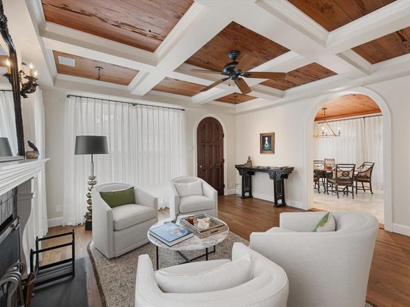 2411 Aravale Road, West Palm Beach FL 33401
