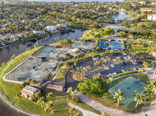 5318 SW 195th Terrace, Miramar FL 33029