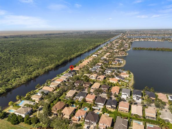 5318 SW 195th Terrace, Miramar FL 33029