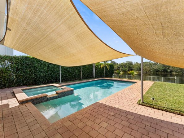 5318 SW 195th Terrace, Miramar FL 33029