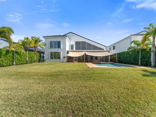 5318 SW 195th Terrace, Miramar FL 33029