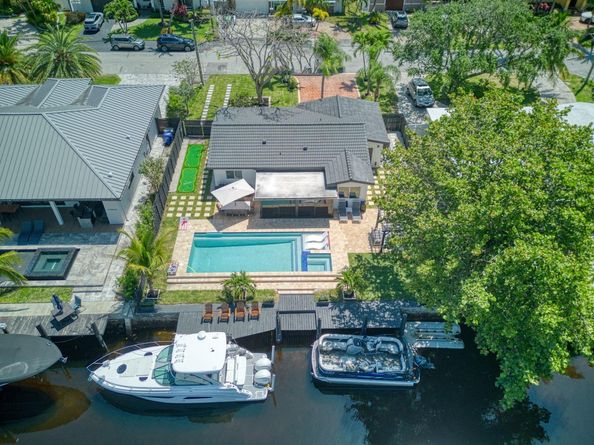 421 SE 14th Ave, Pompano Beach FL 33060