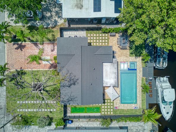 421 SE 14th Ave, Pompano Beach FL 33060