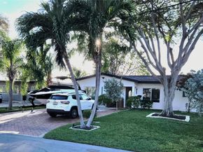 421 SE 14th Ave, Pompano Beach FL 33060